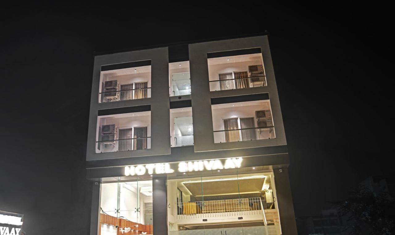 Hotel Treebo Shivaay Indore Exterior foto